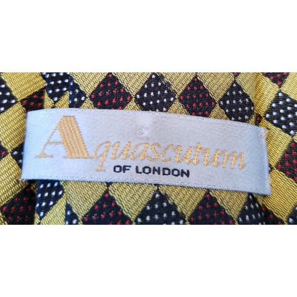 Aquascutum of London Black and Yellow Diamond Pattern Silk Necktie Tie - Picture 3 of 5